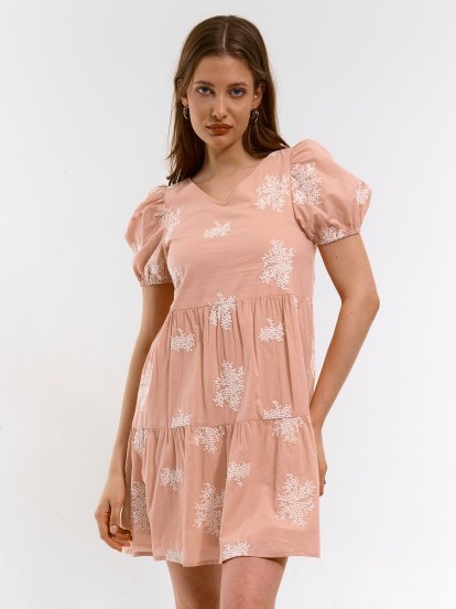 Damska sukienka mini z marszczonymi rękawami
