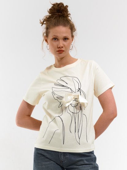 Cotton t-shirt with decorative bow
