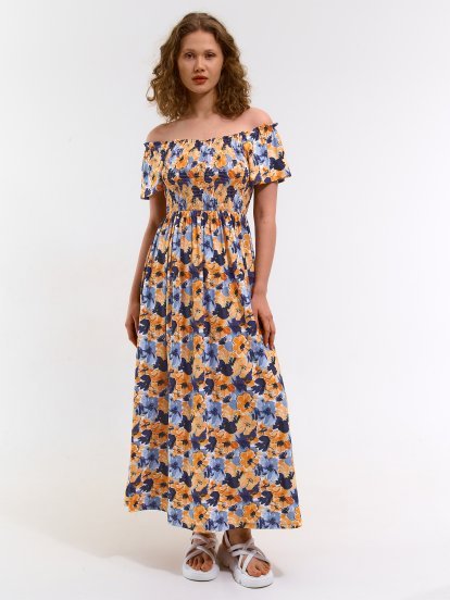 Ladies maxi dress with floral print