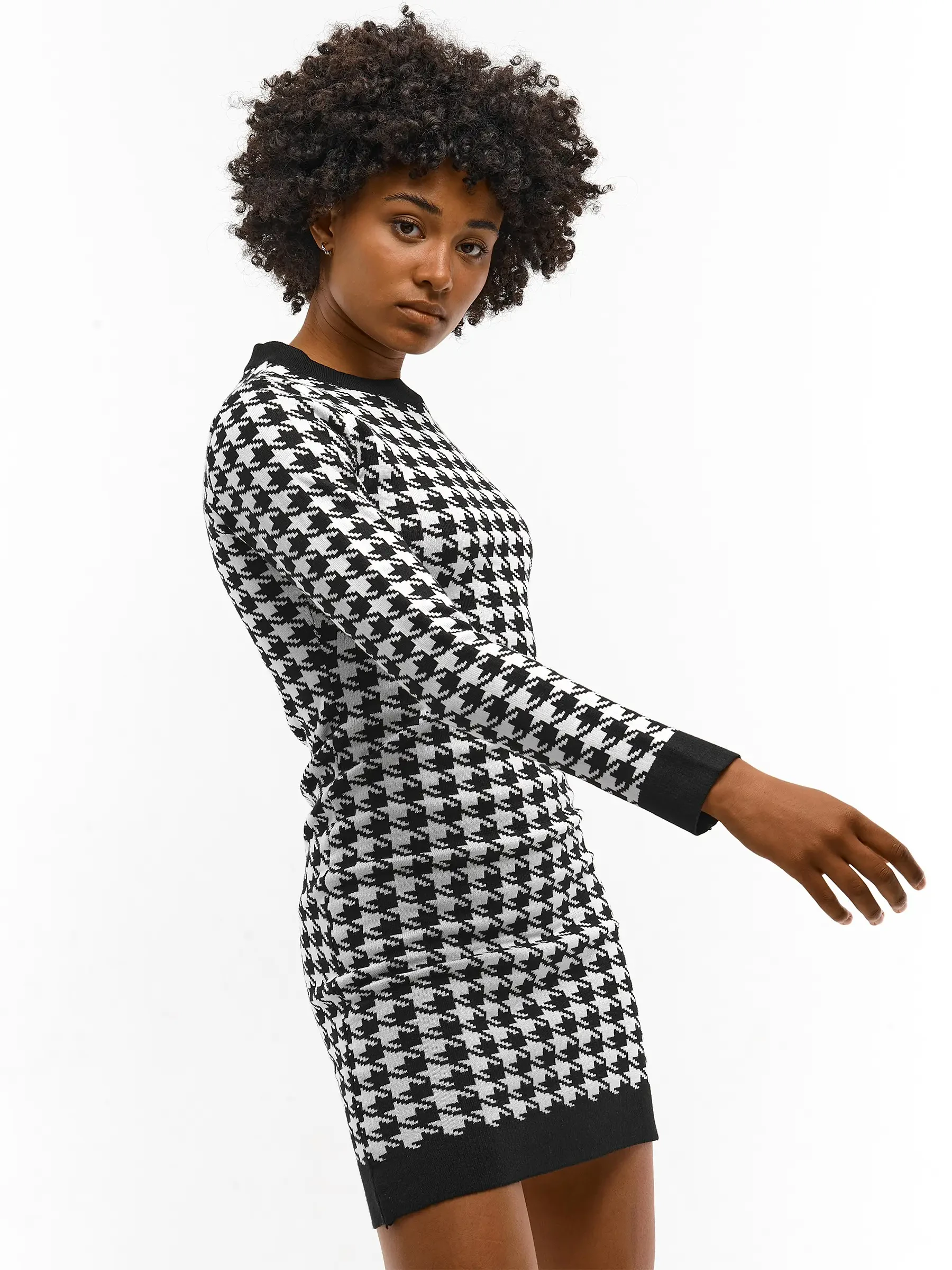 Houndstooth knitted dress
